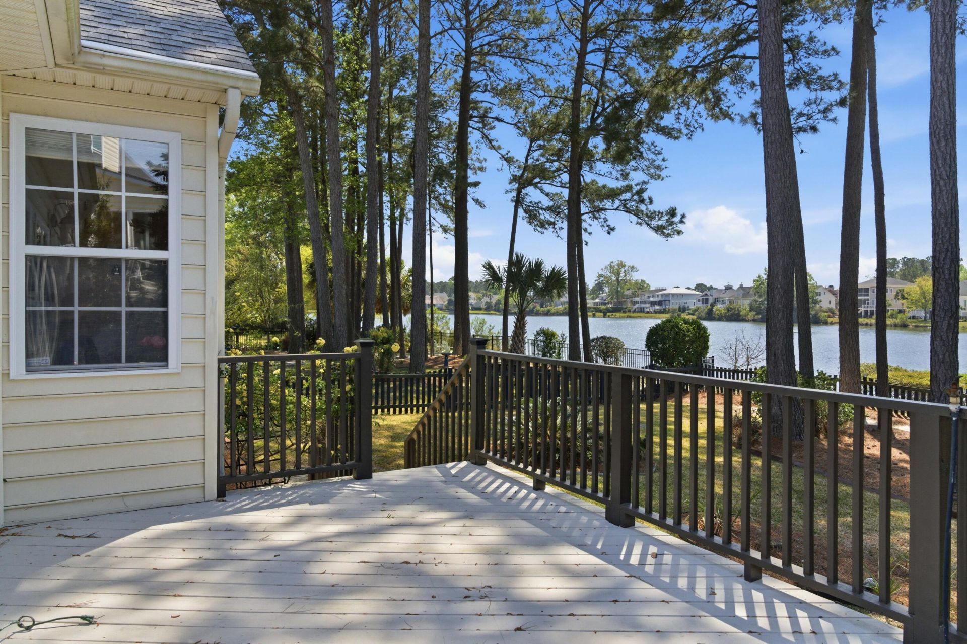 1596 Oakhurst Drive Photo 43