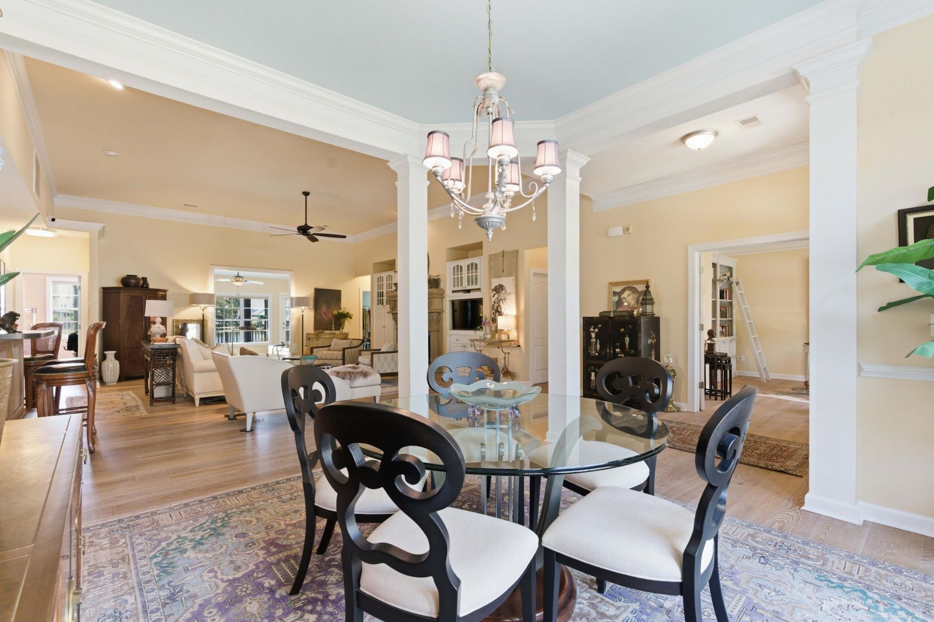 1596 Oakhurst Drive Photo 6