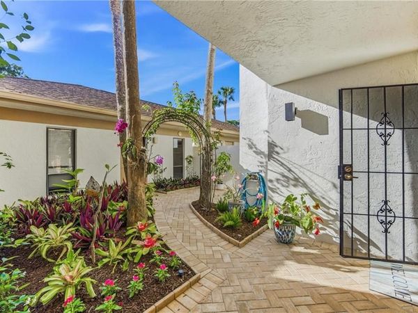 517 Lake Louise CIR, Unit 103, NAPLES, FL 34110