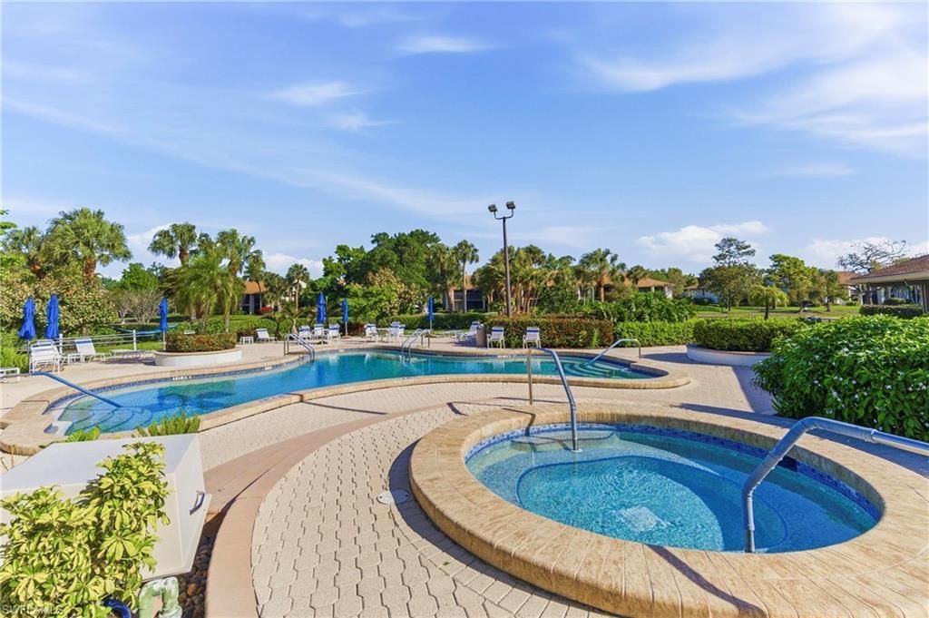517 Lake Louise Cir, Unit 103, Naples, FL 34110 Photo