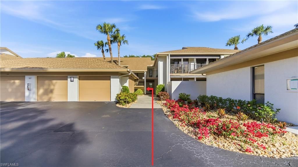 517 Lake Louise Cir, Unit 103, Naples, FL 34110 Photo