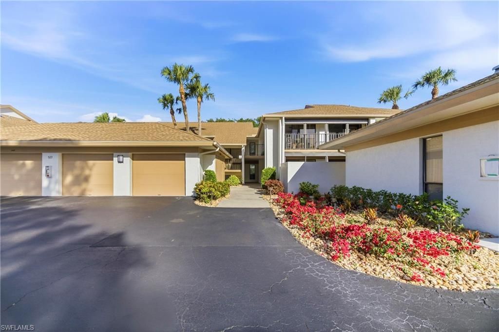 517 Lake Louise Cir, Unit 103, Naples, FL 34110 Photo