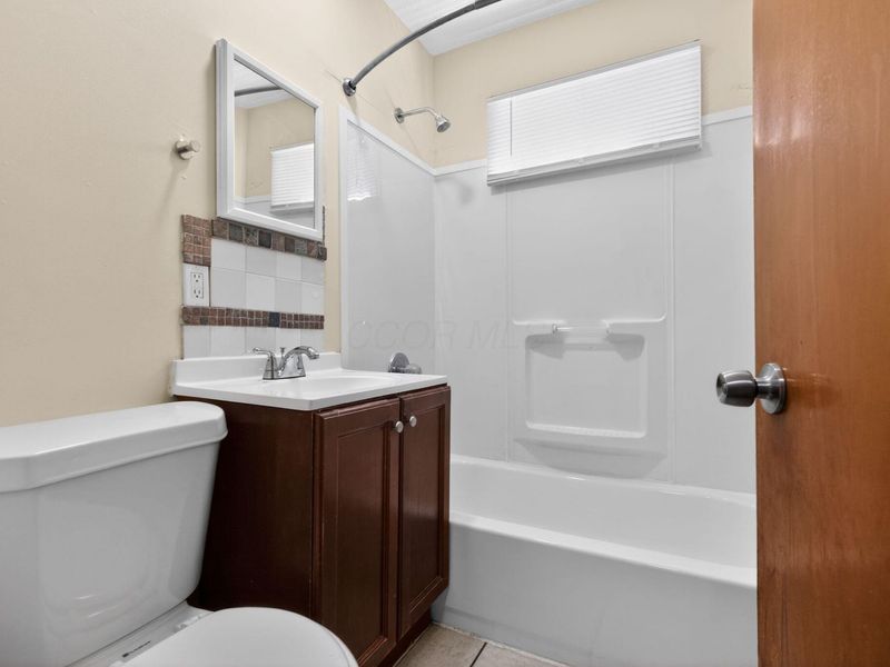 1819 Ransburg Avenue , Columbus, OH 43223 Photo 22