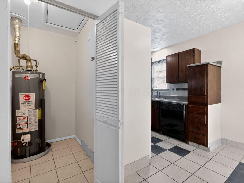 1819 Ransburg Avenue , Columbus, OH 43223 Photo 25