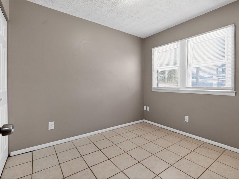 1819 Ransburg Avenue , Columbus, OH 43223 Photo 9