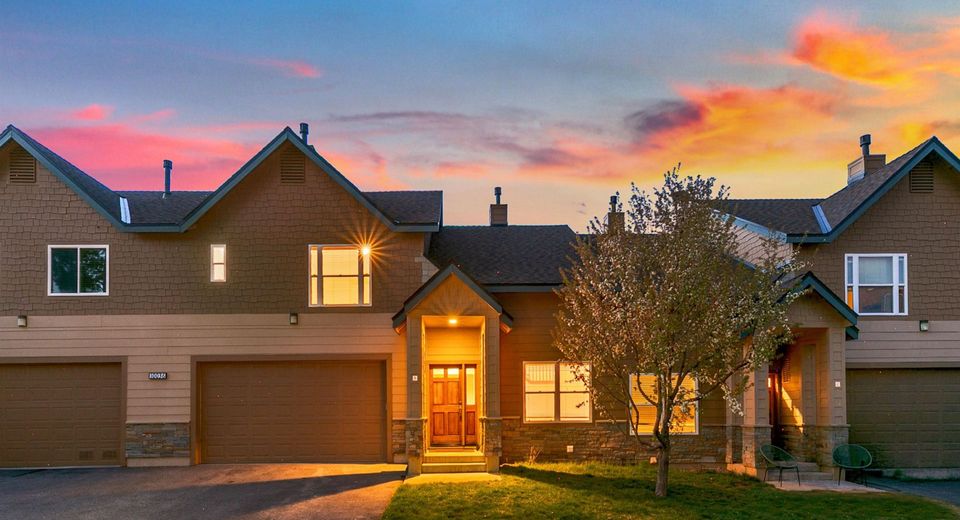 10036 Nicolas Drive, Truckee, CA 96161 Photo