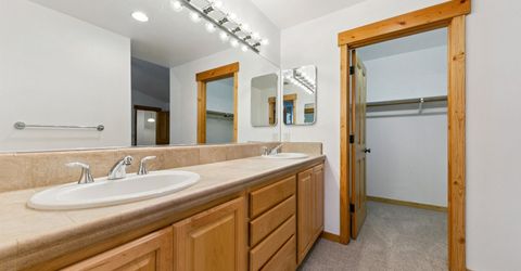 10036 Nicolas Drive, Truckee, CA 96161 Photo