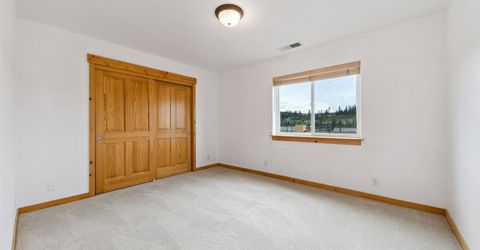 10036 Nicolas Drive, Truckee, CA 96161 Photo