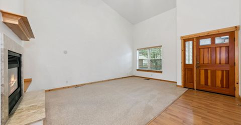 10036 Nicolas Drive, Truckee, CA 96161 Photo