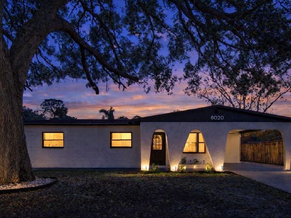 6020 CRESTHILL DRIVE , TAMPA, FL 33615