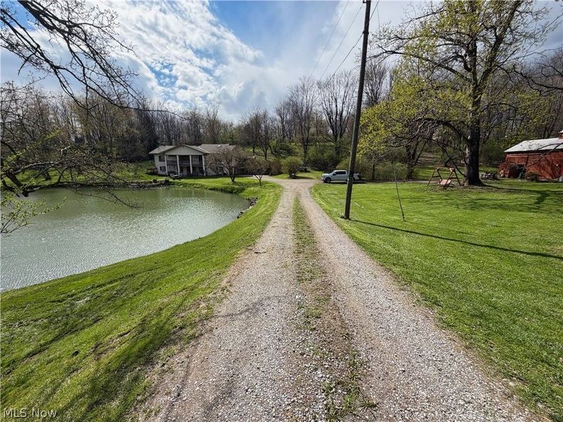 16213 Park Way, East Liverpool, OH 43920 Photo 2