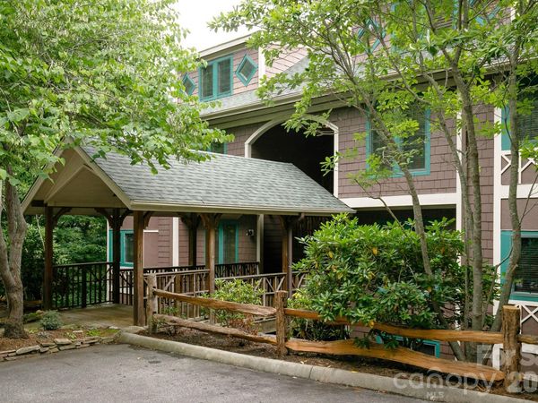 222 Creekside Way , Unit D/202, Burnsville, NC 28714