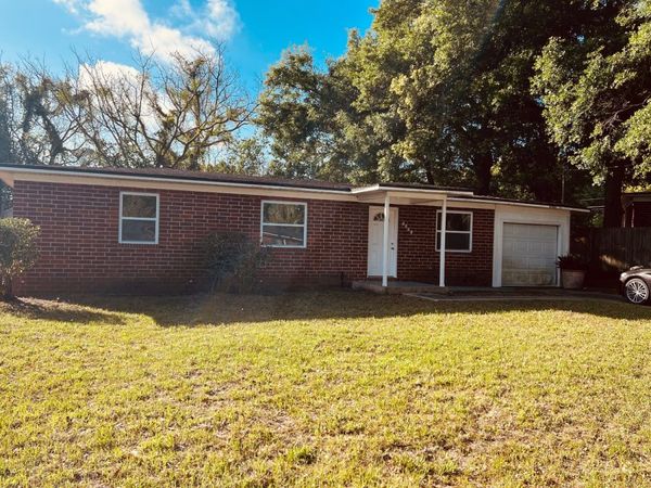 6048 HOLLY BAY, Jacksonville, FL 32211