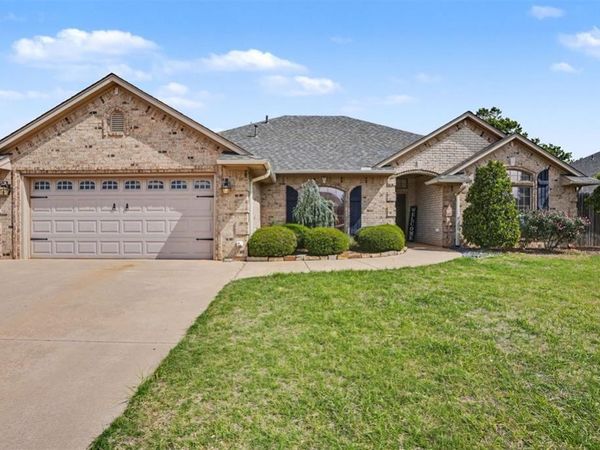 809 Candace Lane, Altus, OK 73521