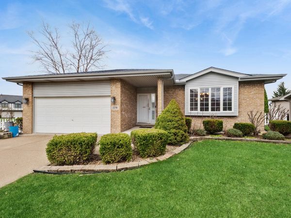 2216 Olde Mill Road , Plainfield, IL 60586