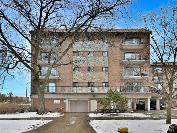 2333 N Neva Avenue , Unit 201, Chicago, IL 60707