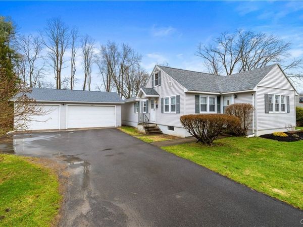 65 Sherrill Lane, New Hartford, NY 13413