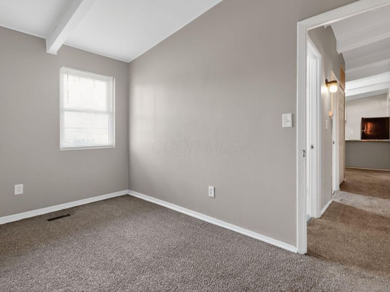 1672 Duxberry Avenue , Columbus, OH 43219 Photo 11