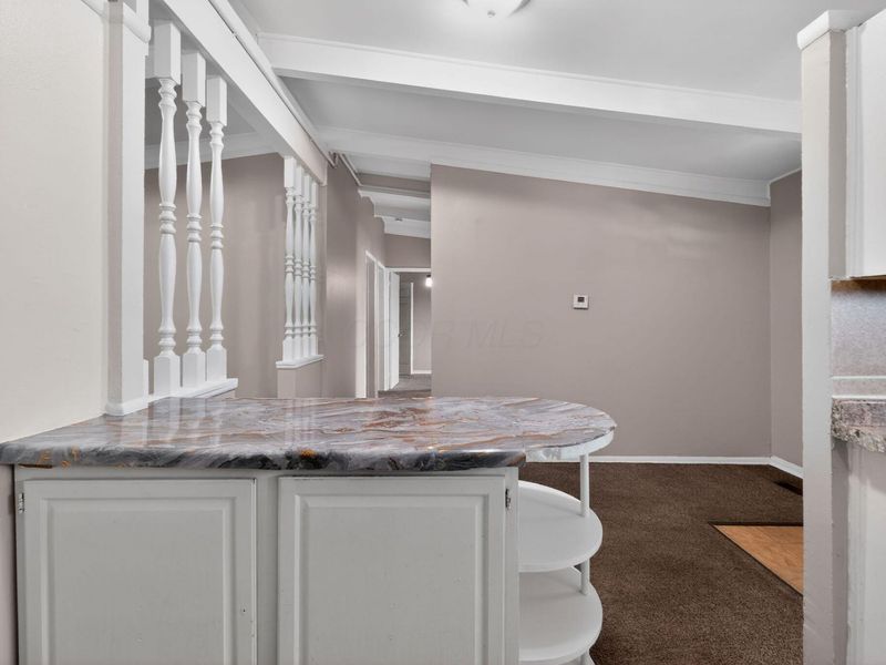 1672 Duxberry Avenue , Columbus, OH 43219 Photo 12