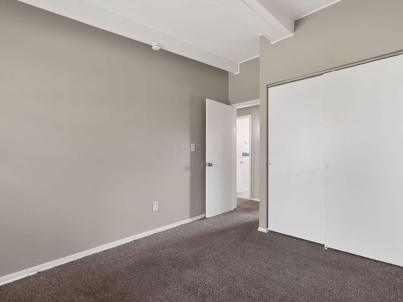 1672 Duxberry Avenue , Columbus, OH 43219 Photo 19