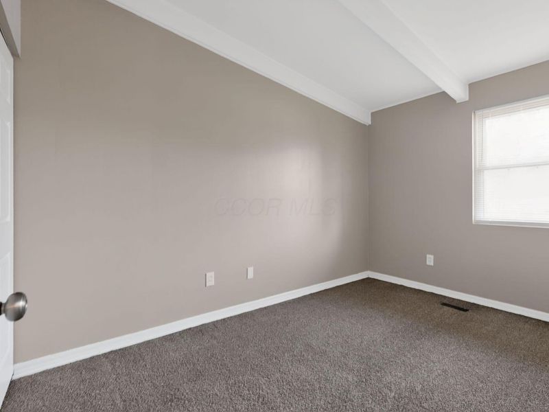 1672 Duxberry Avenue , Columbus, OH 43219 Photo 8