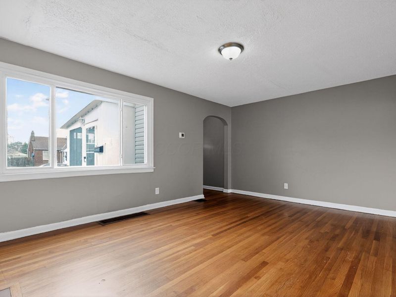 691 S Hampton Road, Columbus, OH 43213 Photo 10