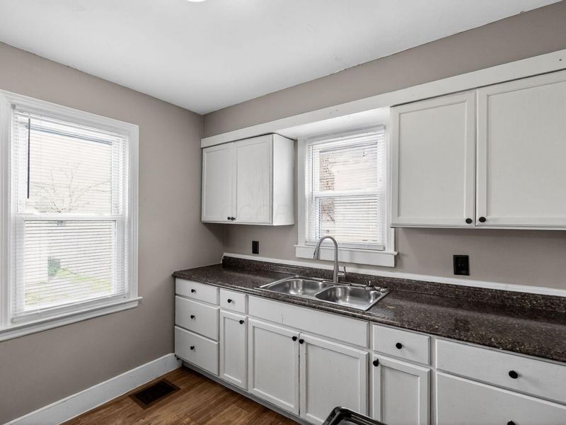 691 S Hampton Road, Columbus, OH 43213 Photo 16