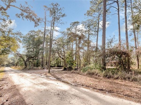 5250 Lossing Road, Coden, AL 36523