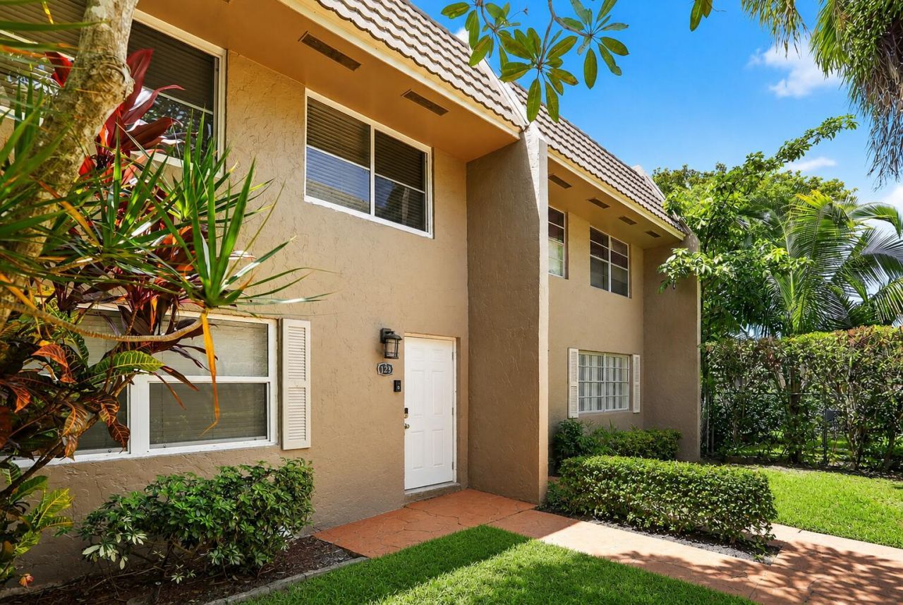 9050 NW 28th Street, Unit 123, Coral Springs, FL 33065 Photo