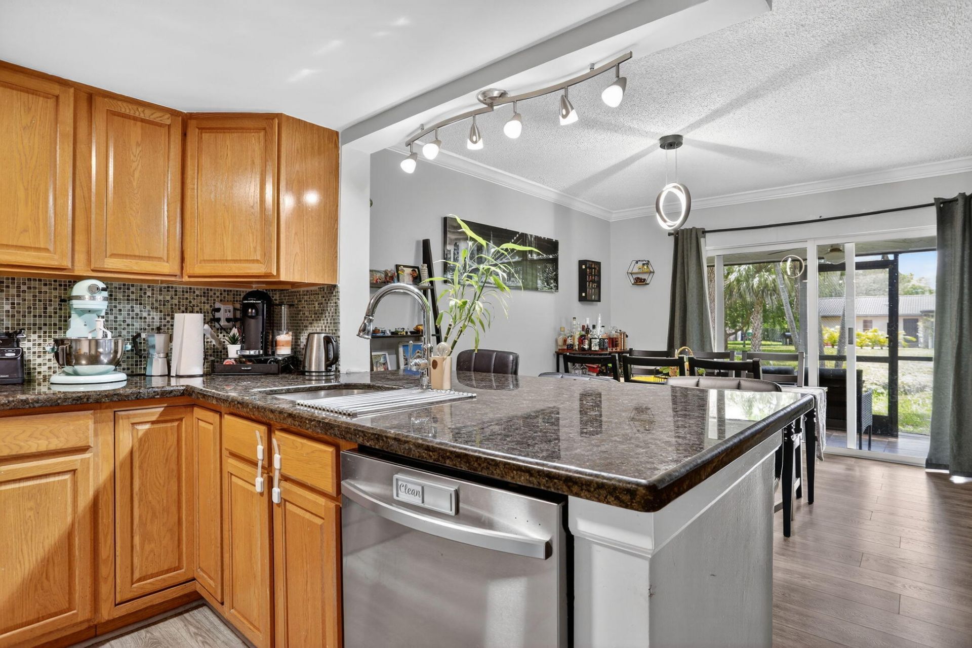 9050 NW 28th Street, Unit 123, Coral Springs, FL 33065 Photo