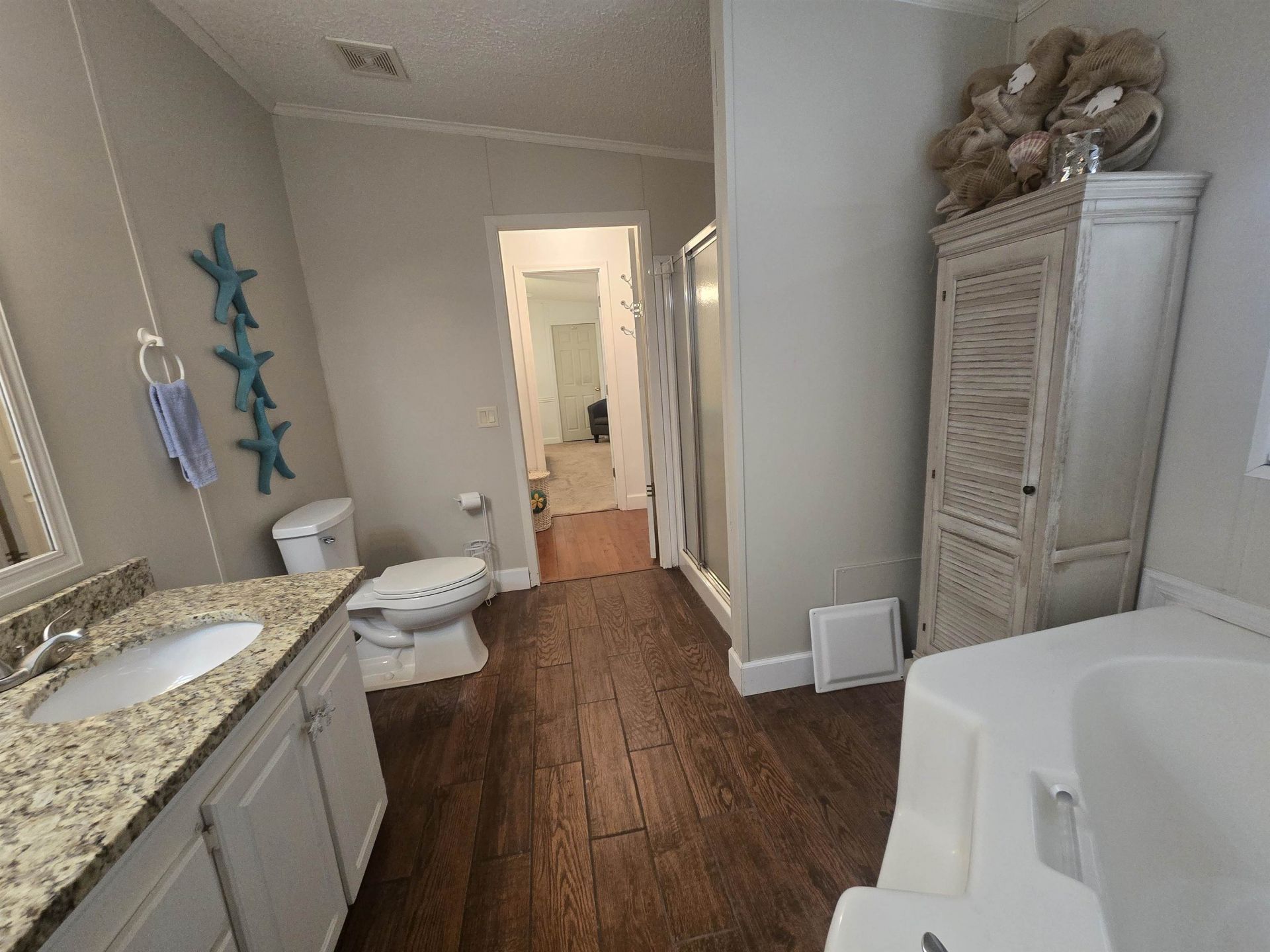 564 Lagrande Dr. Photo 25