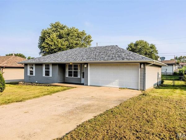 1129 Lacy Drive , Lebanon, MO 65536