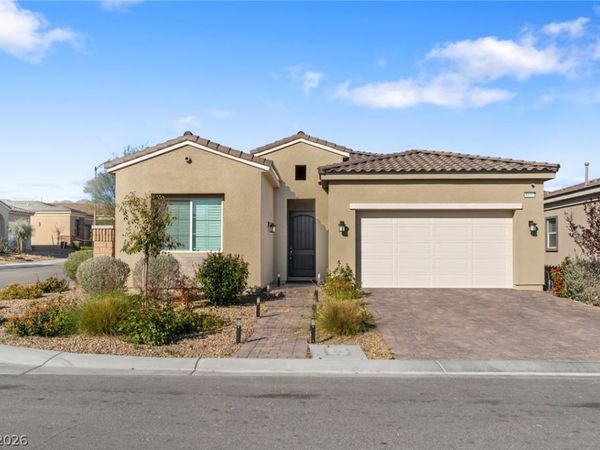 8657 Hartmont Street , Las Vegas, NV 89166