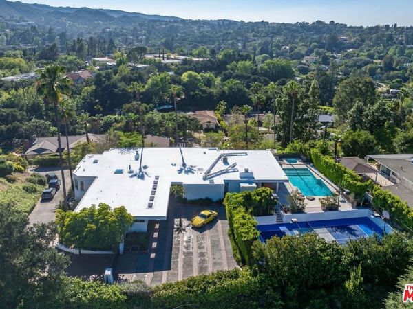 16411 Garvin Drive, Encino, CA 91436