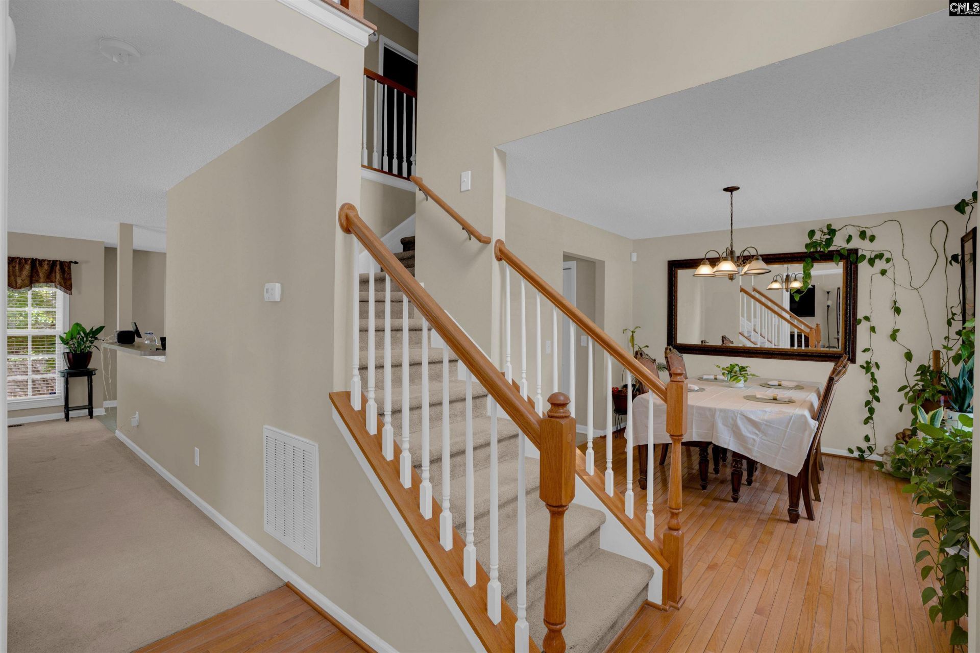 203 Hope Creek Drive  Photo 8