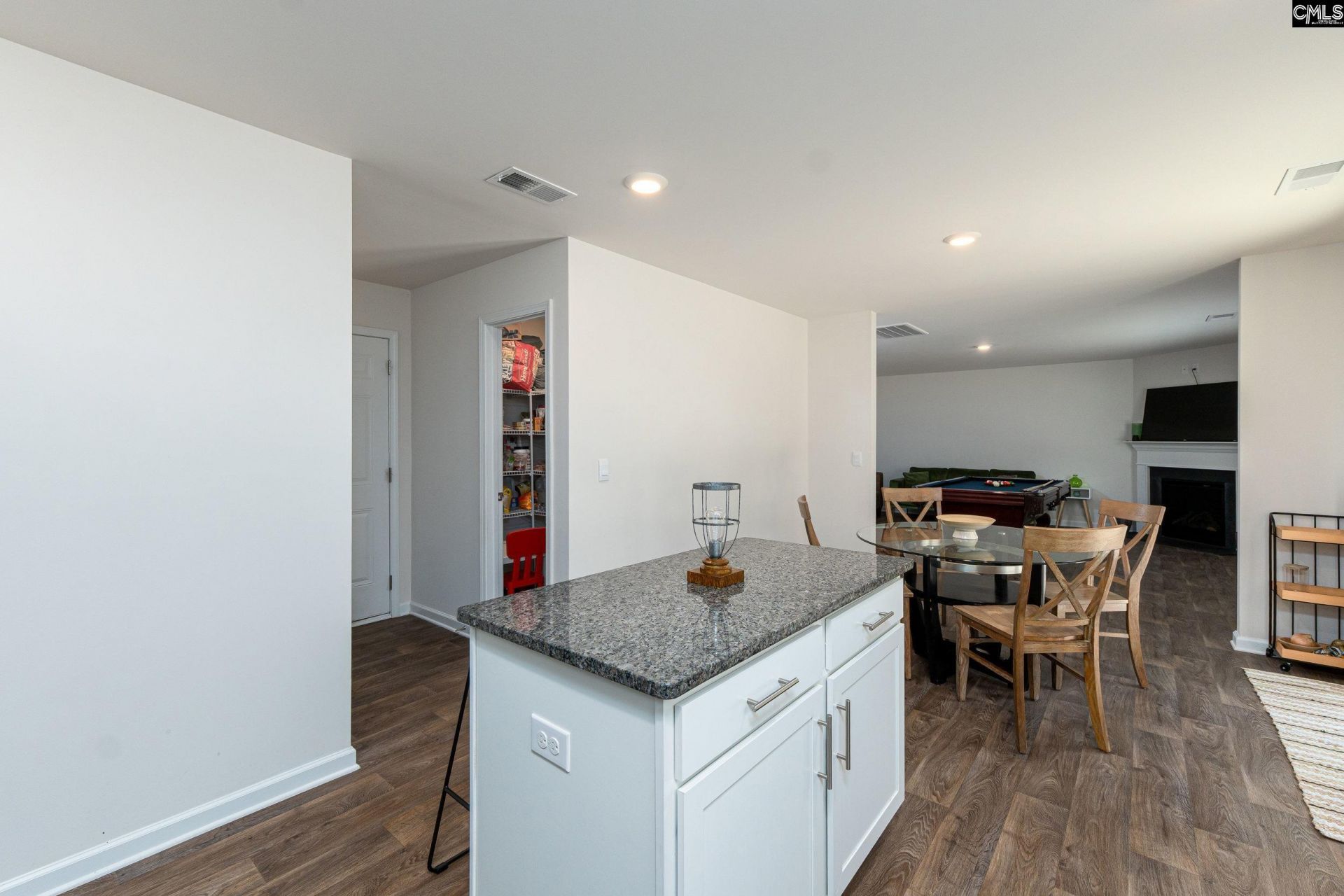 140 Carrington Drive  Photo 11