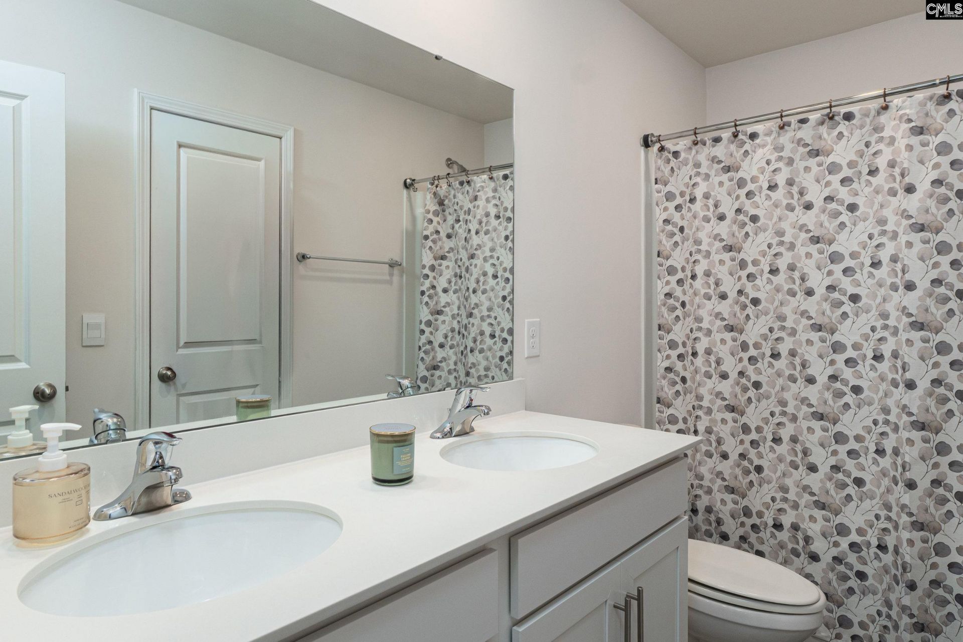 140 Carrington Drive  Photo 18