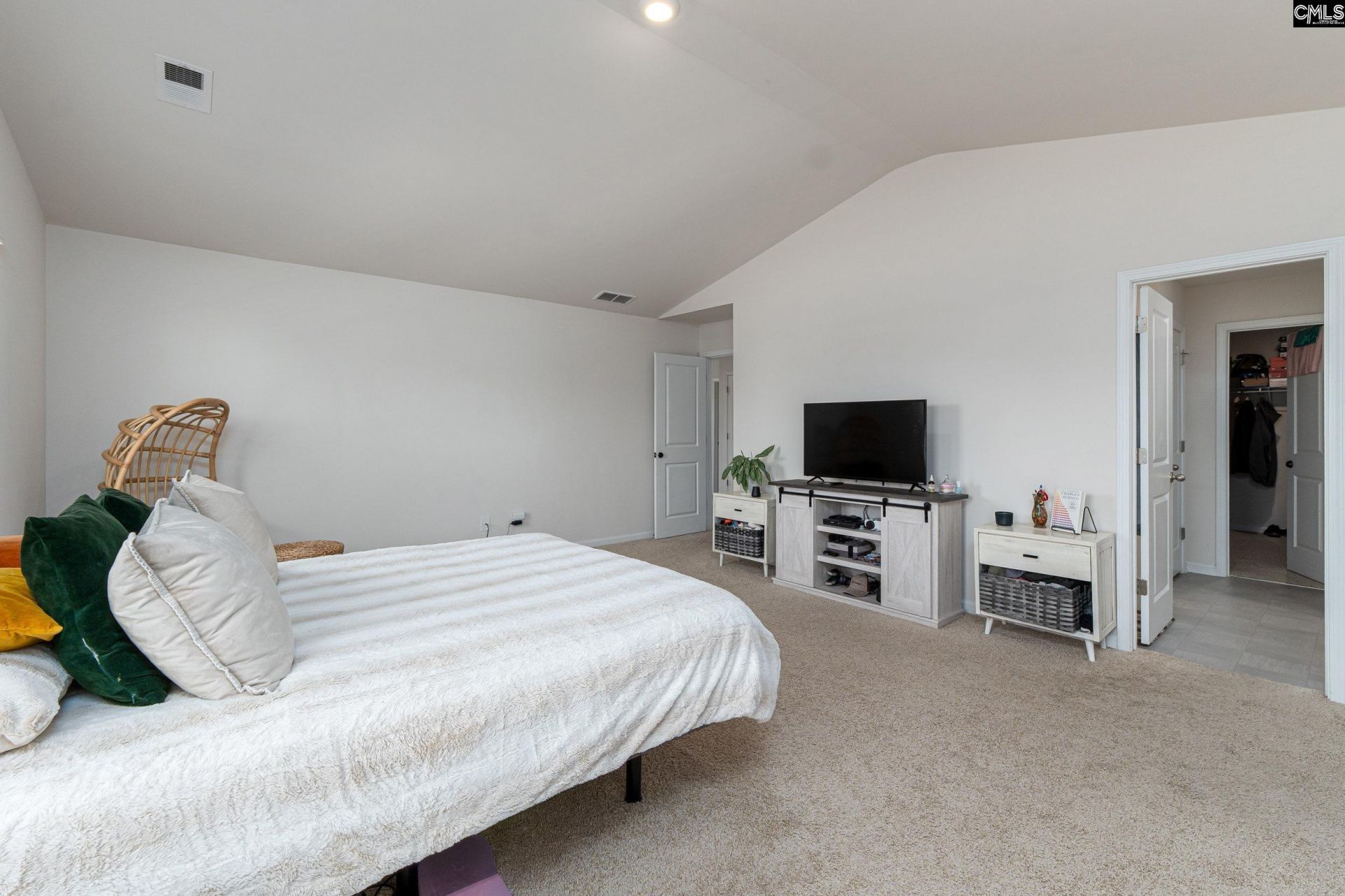 140 Carrington Drive  Photo 20