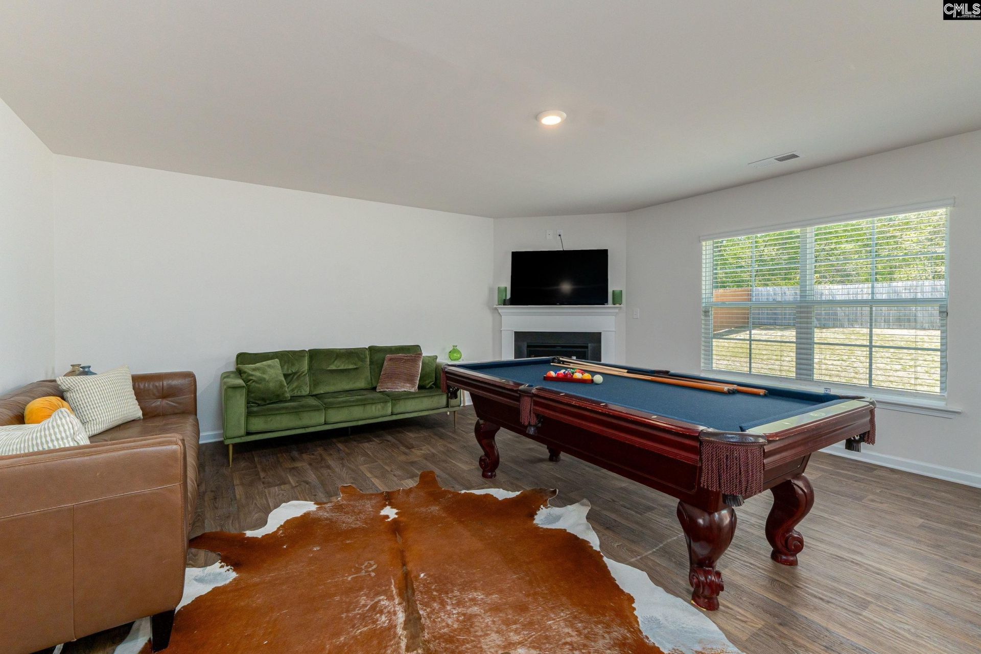 140 Carrington Drive  Photo 6