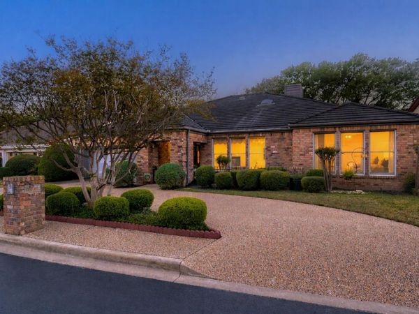 10904 Legends LN, Austin, TX 78747