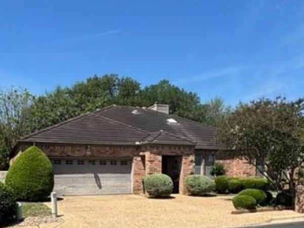 10904 Legends LN, Austin, TX 78747