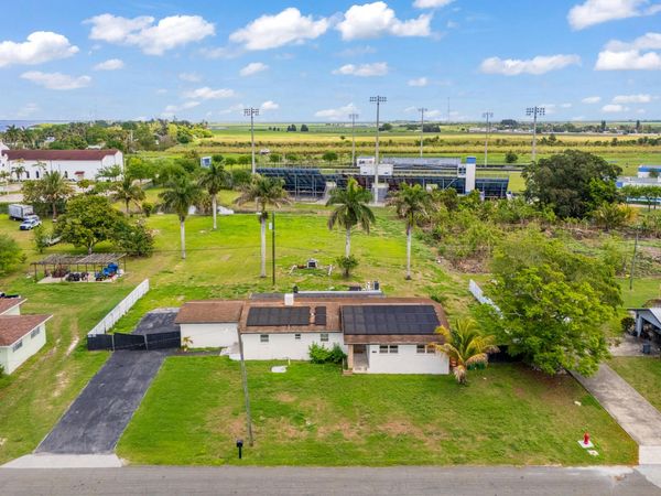 360 Kismet Avenue, Pahokee, FL 33476