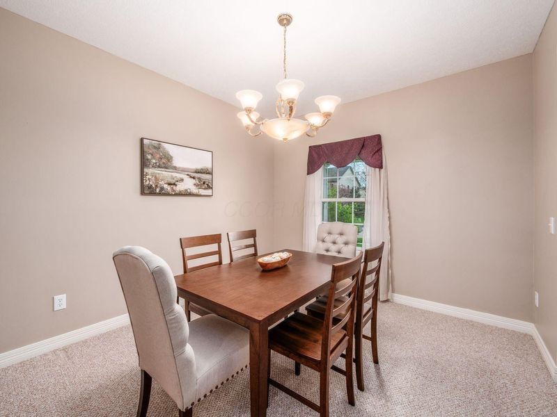 802 Edgewater Lane, Marysville, OH 43040 Photo 5