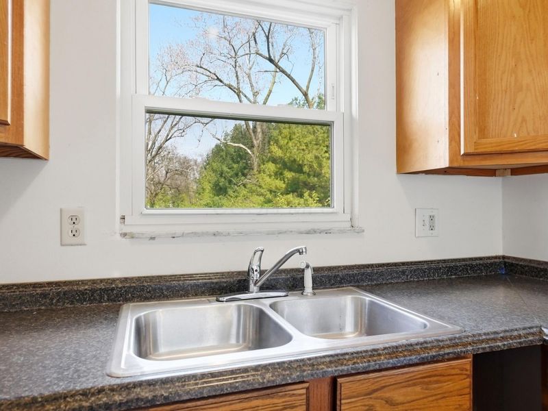 1772 E 23rd Avenue, Columbus, OH 43219 Photo 14