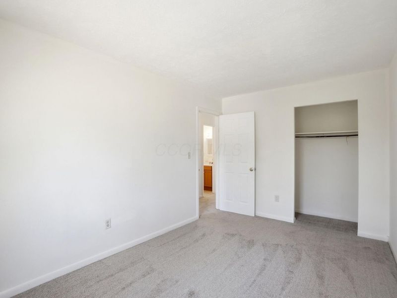 1772 E 23rd Avenue, Columbus, OH 43219 Photo 18