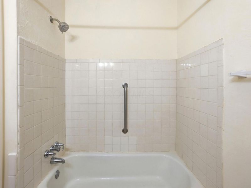 1772 E 23rd Avenue, Columbus, OH 43219 Photo 21