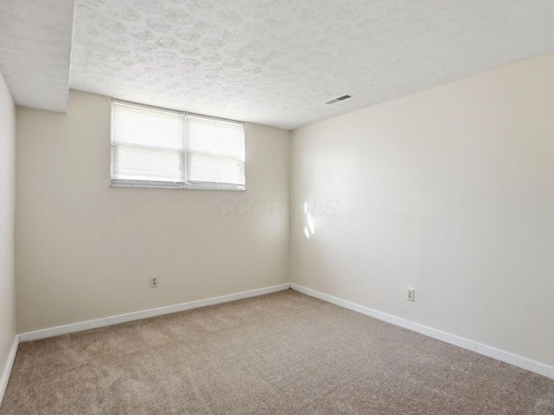 1772 E 23rd Avenue, Columbus, OH 43219 Photo 26