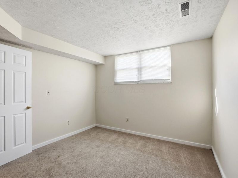 1772 E 23rd Avenue, Columbus, OH 43219 Photo 27