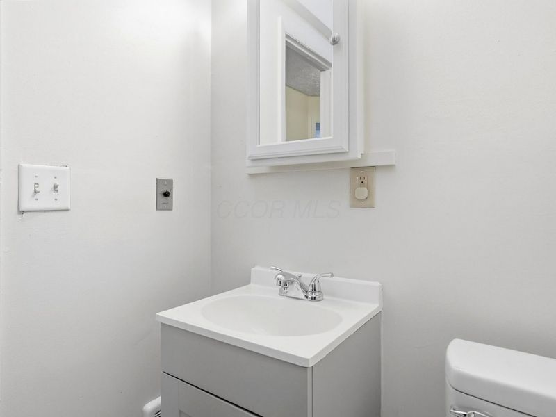 1772 E 23rd Avenue, Columbus, OH 43219 Photo 30