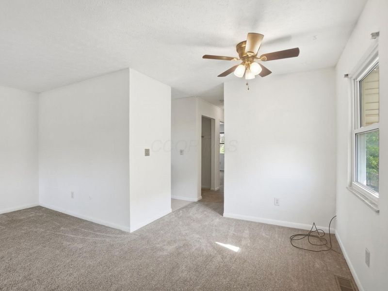 1772 E 23rd Avenue, Columbus, OH 43219 Photo 9